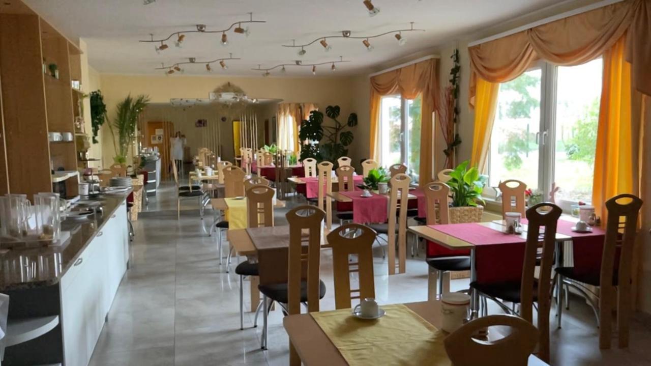 Hotel Merkur Garni Sarstedt Exterior foto